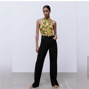 ZARA Twist Cross Strap Halter Golden Yellow Floral Rose
Garden Snap Top Bodysuit